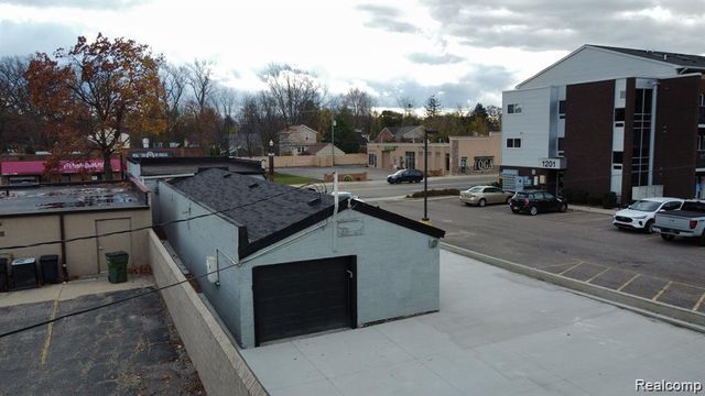 1219 E 11 Mile Road, Royal Oak Charter Township, MI 48067