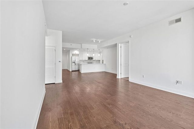 270 17th Street NW 2010, Atlanta, GA 30363