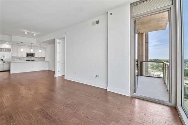 270 17th Street NW 2010, Atlanta, GA 30363