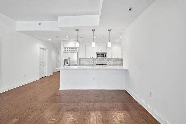 270 17th Street NW 2010, Atlanta, GA 30363