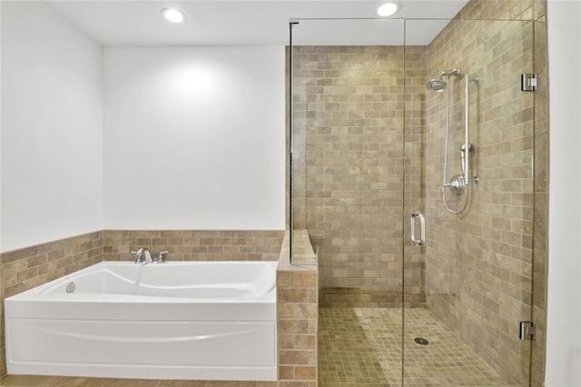 270 17th Street NW 2010, Atlanta, GA 30363