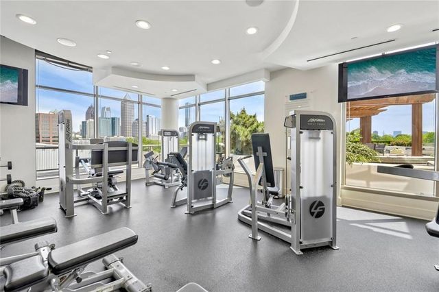 270 17th Street NW 2010, Atlanta, GA 30363