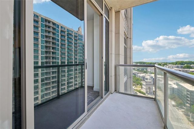 270 17th Street NW 2010, Atlanta, GA 30363