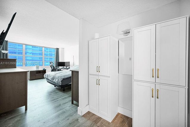 18041 Biscayne Boulevard 1201, Aventura, FL 33160