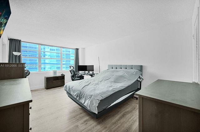 18041 Biscayne Boulevard 1201, Aventura, FL 33160
