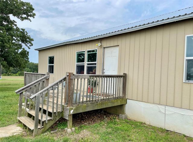 136 Fm 2239 RD, Paige, TX 78659
