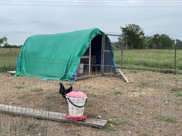 136 Fm 2239 RD, Paige, TX 78659