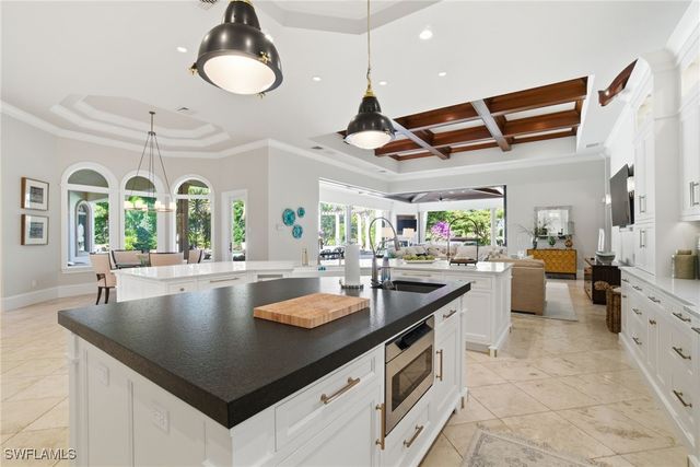 16961 Verona LN, Naples, FL 34110