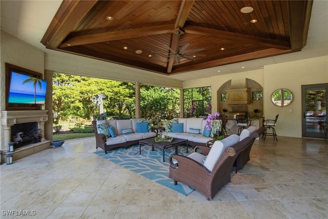 16961 Verona LN, Naples, FL 34110