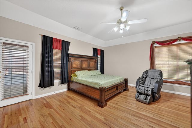 656 Links View Court, Grand Prairie, TX 75052