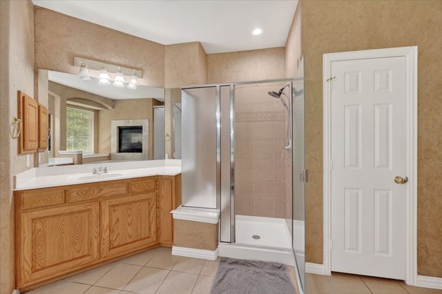 656 Links View Court, Grand Prairie, TX 75052