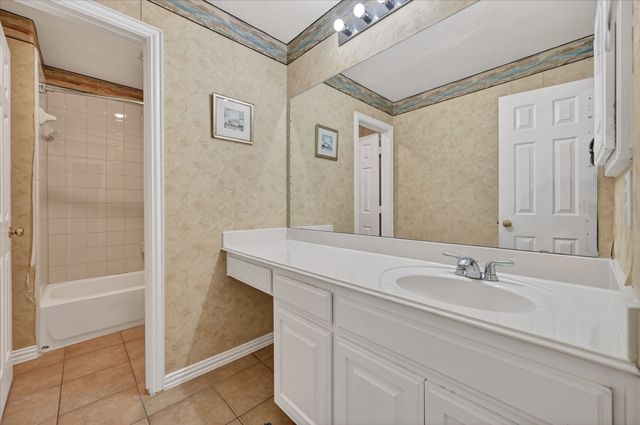 656 Links View Court, Grand Prairie, TX 75052