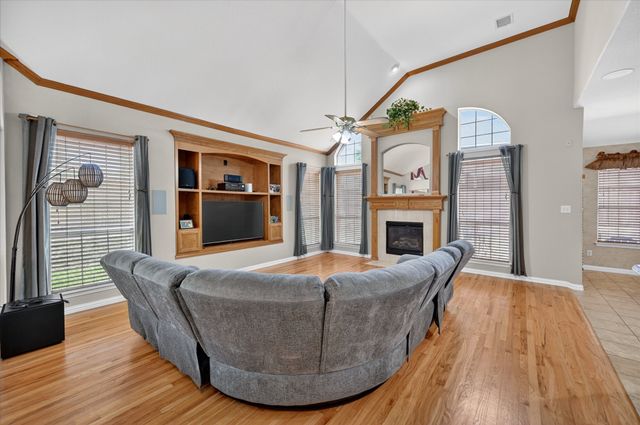 656 Links View Court, Grand Prairie, TX 75052