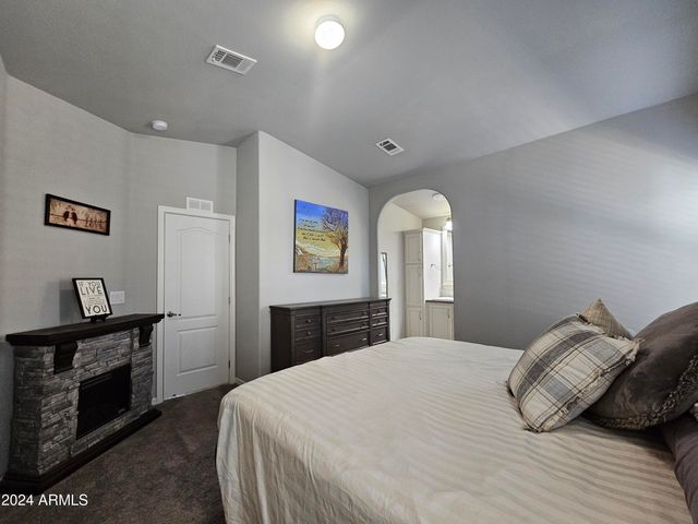 650 N Hawes Road 3314, Mesa, AZ 85207