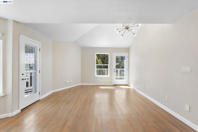 7081 Elverton Dr, Oakland, CA 94611