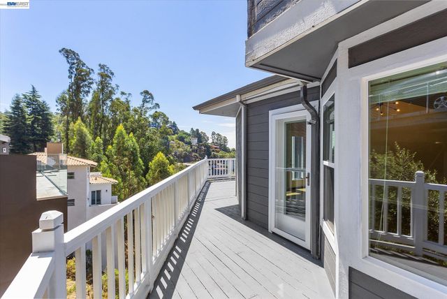 7081 Elverton Dr, Oakland, CA 94611