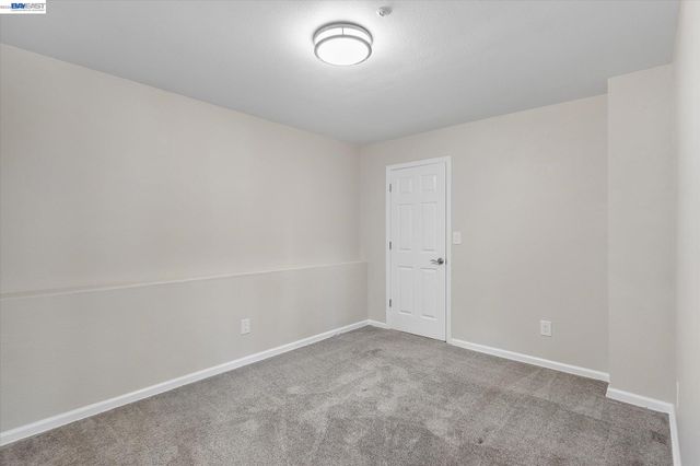 7081 Elverton Dr, Oakland, CA 94611