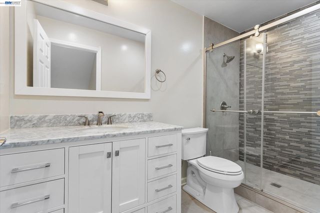 7081 Elverton Dr, Oakland, CA 94611