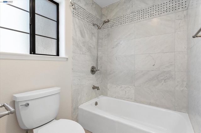 7081 Elverton Dr, Oakland, CA 94611