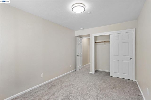7081 Elverton Dr, Oakland, CA 94611