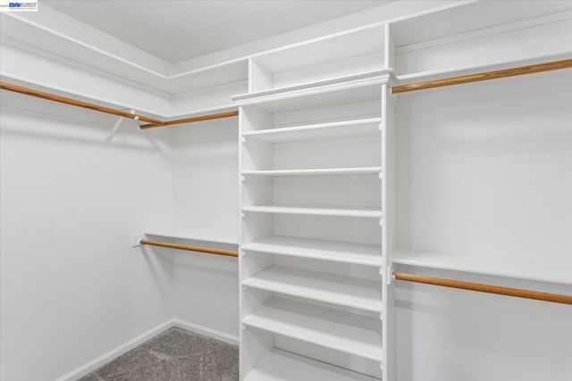 7081 Elverton Dr, Oakland, CA 94611