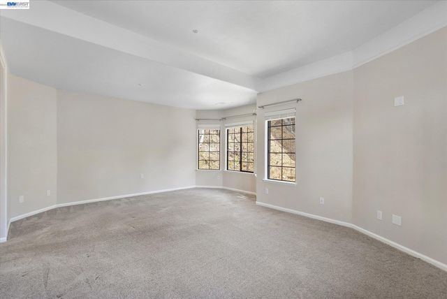 7081 Elverton Dr, Oakland, CA 94611