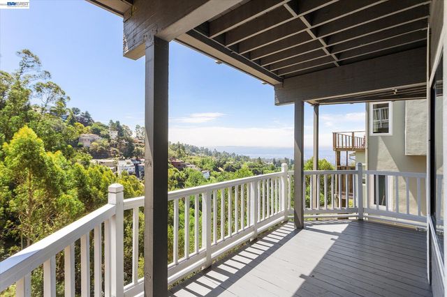 7081 Elverton Dr, Oakland, CA 94611