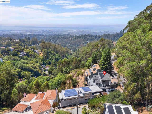 7081 Elverton Dr, Oakland, CA 94611