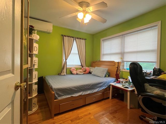 8622 251st Street, Bellerose, NY 11426