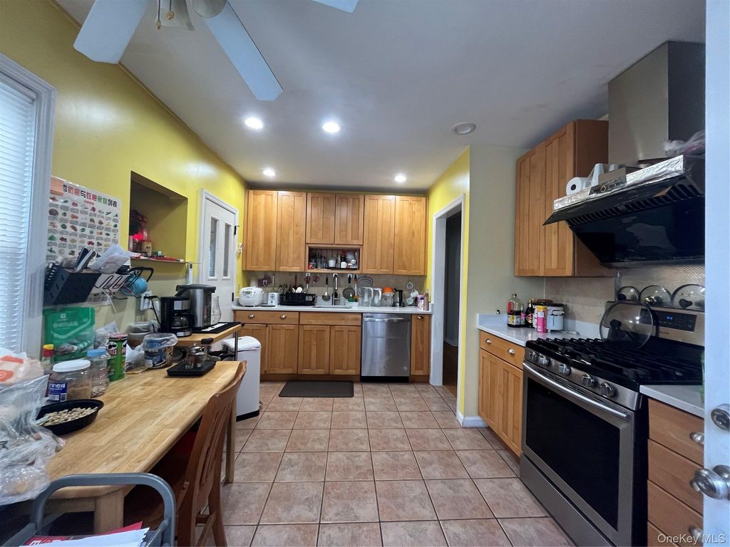 8622 251st Street, Bellerose, NY 11426 — photo 5