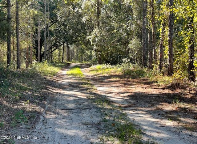 19751 CR 33, Groveland, FL 34736