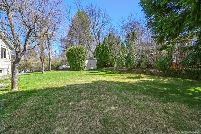 568 Manville Road Upper R, Pleasantville, NY 10570