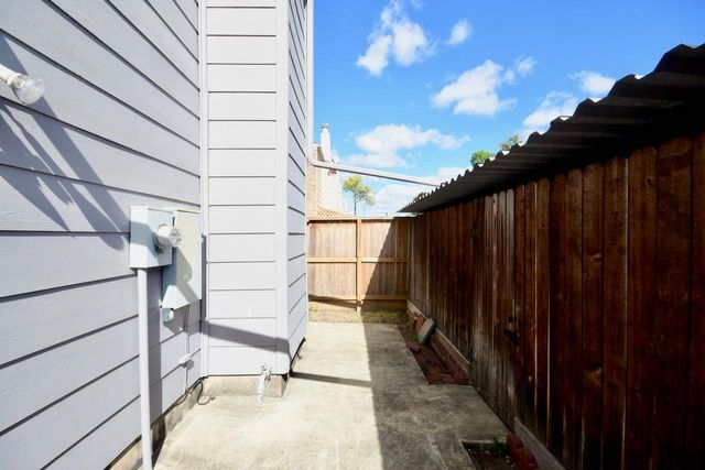 6331 Creekbend Drive 88, Houston, TX 77096