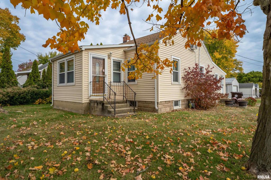 222 S MAIN Street, Peoria, IL 61604