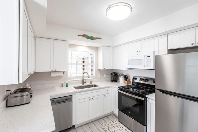 6020 MIDNIGHT PASS ROAD 52A, Sarasota, FL 34242