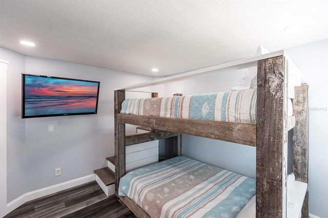 6020 MIDNIGHT PASS ROAD 52A, Sarasota, FL 34242