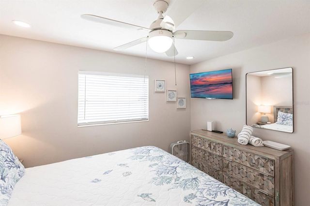 6020 MIDNIGHT PASS ROAD 52A, Sarasota, FL 34242