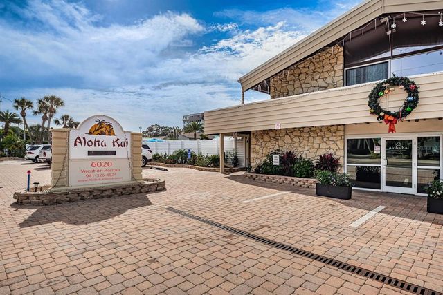 6020 MIDNIGHT PASS ROAD 52A, Sarasota, FL 34242