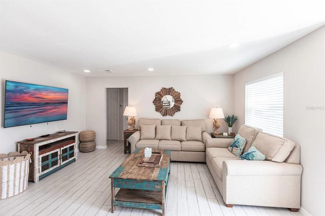 6020 MIDNIGHT PASS ROAD 52A, Sarasota, FL 34242