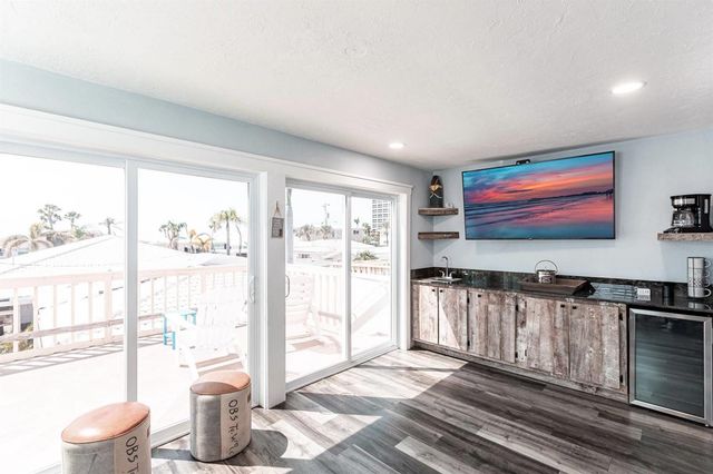 6020 MIDNIGHT PASS ROAD 52A, Sarasota, FL 34242