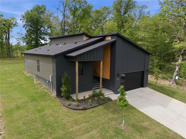 59 Cromarty Drive, Bella Vista, AR 72715