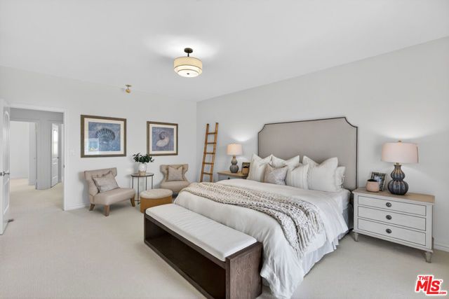 11871 Iowa Avenue 102, Los Angeles, CA 90025