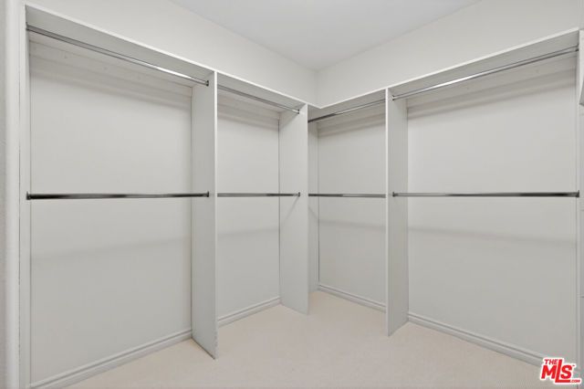 11871 Iowa Avenue 102, Los Angeles, CA 90025