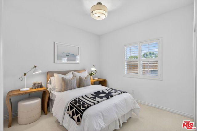 11871 Iowa Avenue 102, Los Angeles, CA 90025