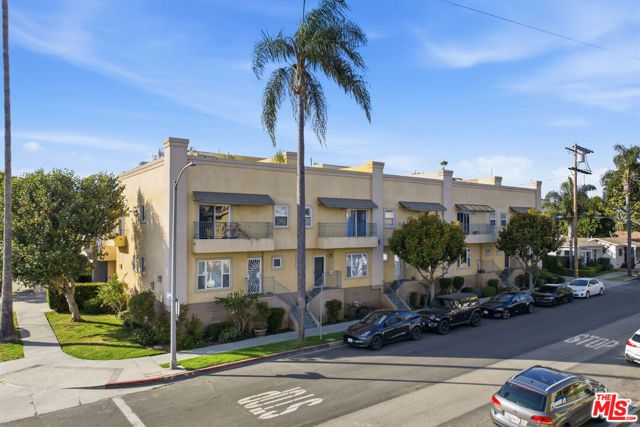 11871 Iowa Avenue 102, Los Angeles, CA 90025
