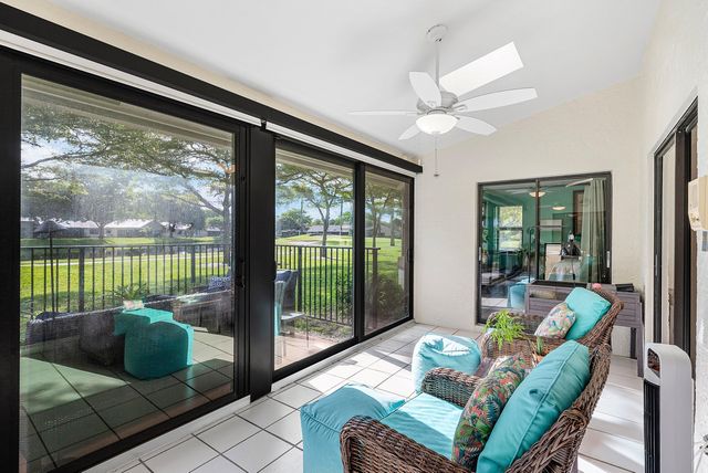 5664 Willow Creek Court, Delray Beach, FL 33484