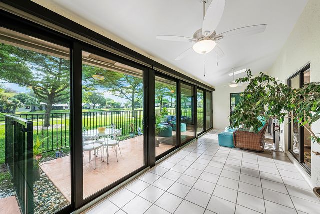 5664 Willow Creek Court, Delray Beach, FL 33484