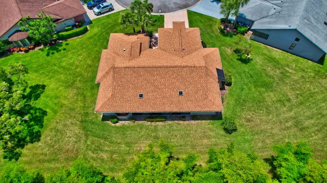 5664 Willow Creek Court, Delray Beach, FL 33484