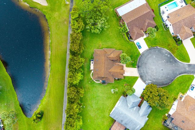 5664 Willow Creek Court, Delray Beach, FL 33484