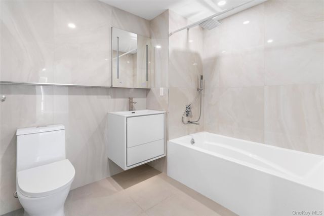 733 Ocean Parkway 7C, Brooklyn, NY 11230